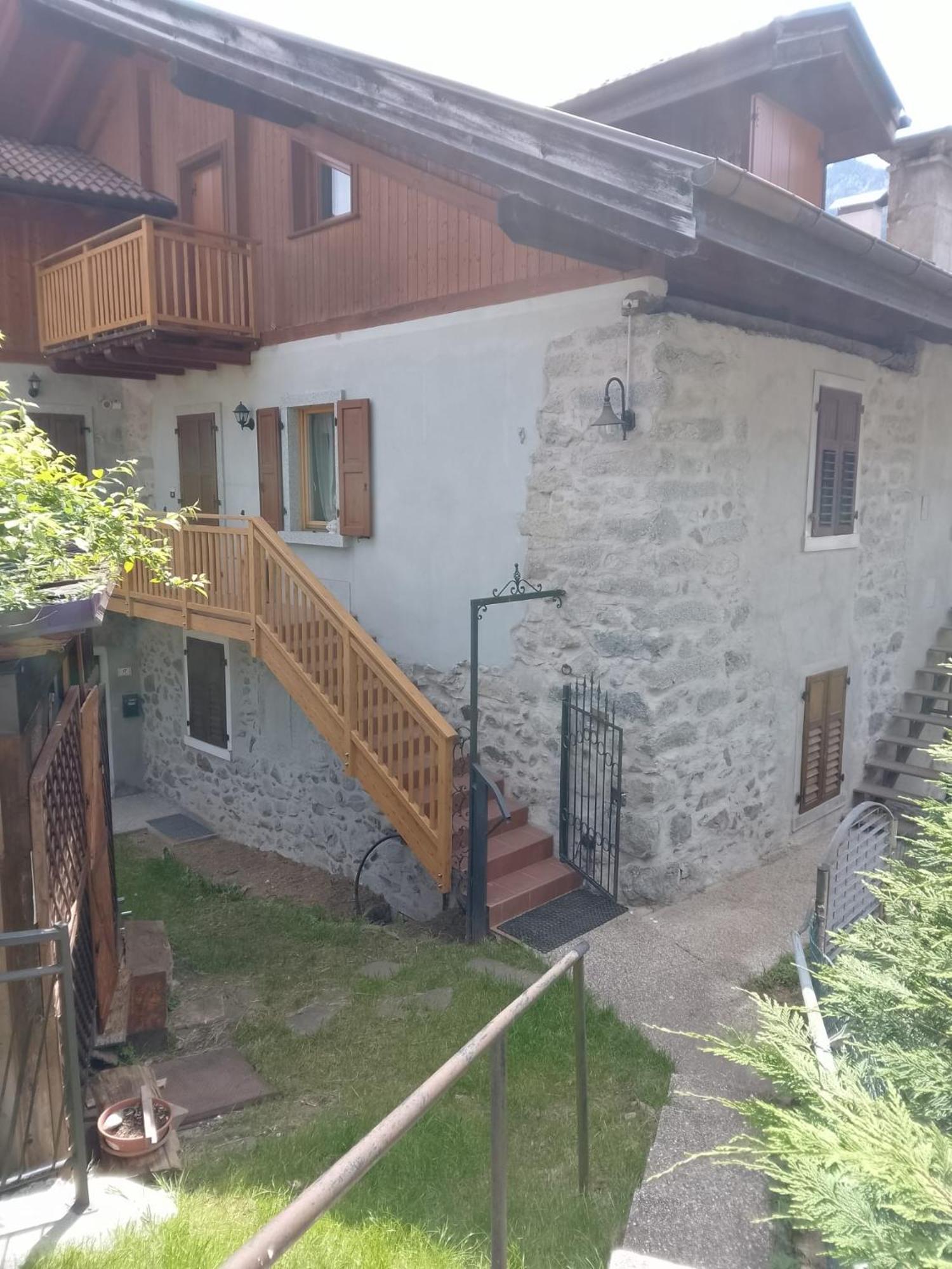 Appartement La Casa Di Siro à Caderzone Terme Extérieur photo